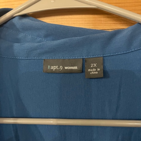 Apt 9 blue button up shirt size 2x - Picture 2 of 2